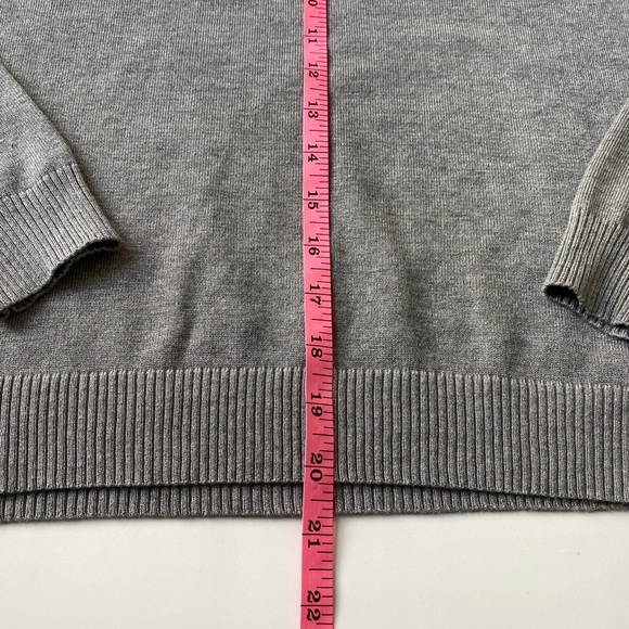 NWOT QED London Pearl embellished gray sweater pull over size S - Picture 9 of 11